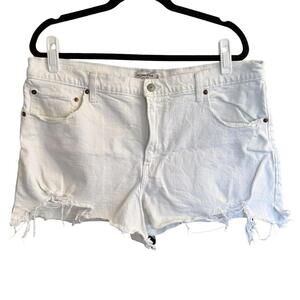 Abercrombie & Fitch The Cutoff Short - High Rise - Size 16 / 33W